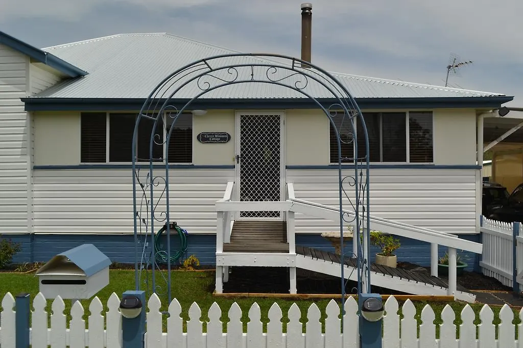 Nocleg ze śniadaniem Cherry Blossom Cottage-With Country Charm And Spa Stanthorpe